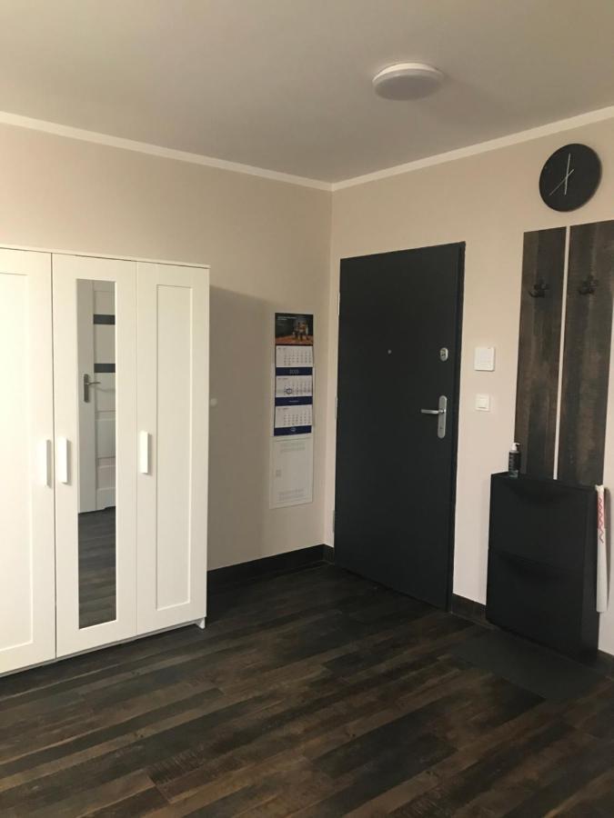 Kawalerka Na Targowej Apartment Torun Bagian luar foto