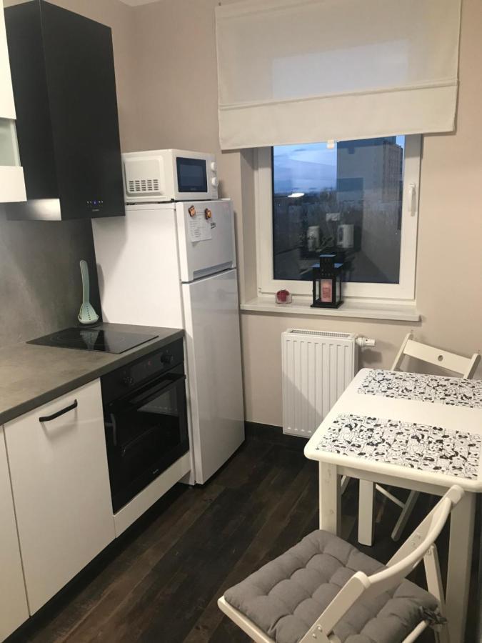 Kawalerka Na Targowej Apartment Torun Bagian luar foto