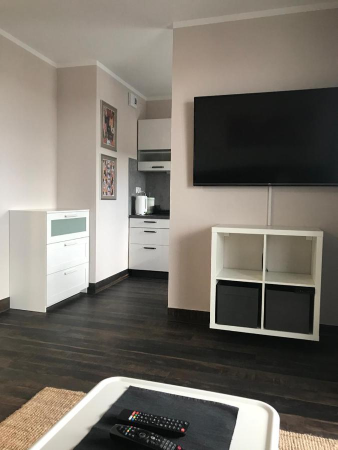 Kawalerka Na Targowej Apartment Torun Bagian luar foto
