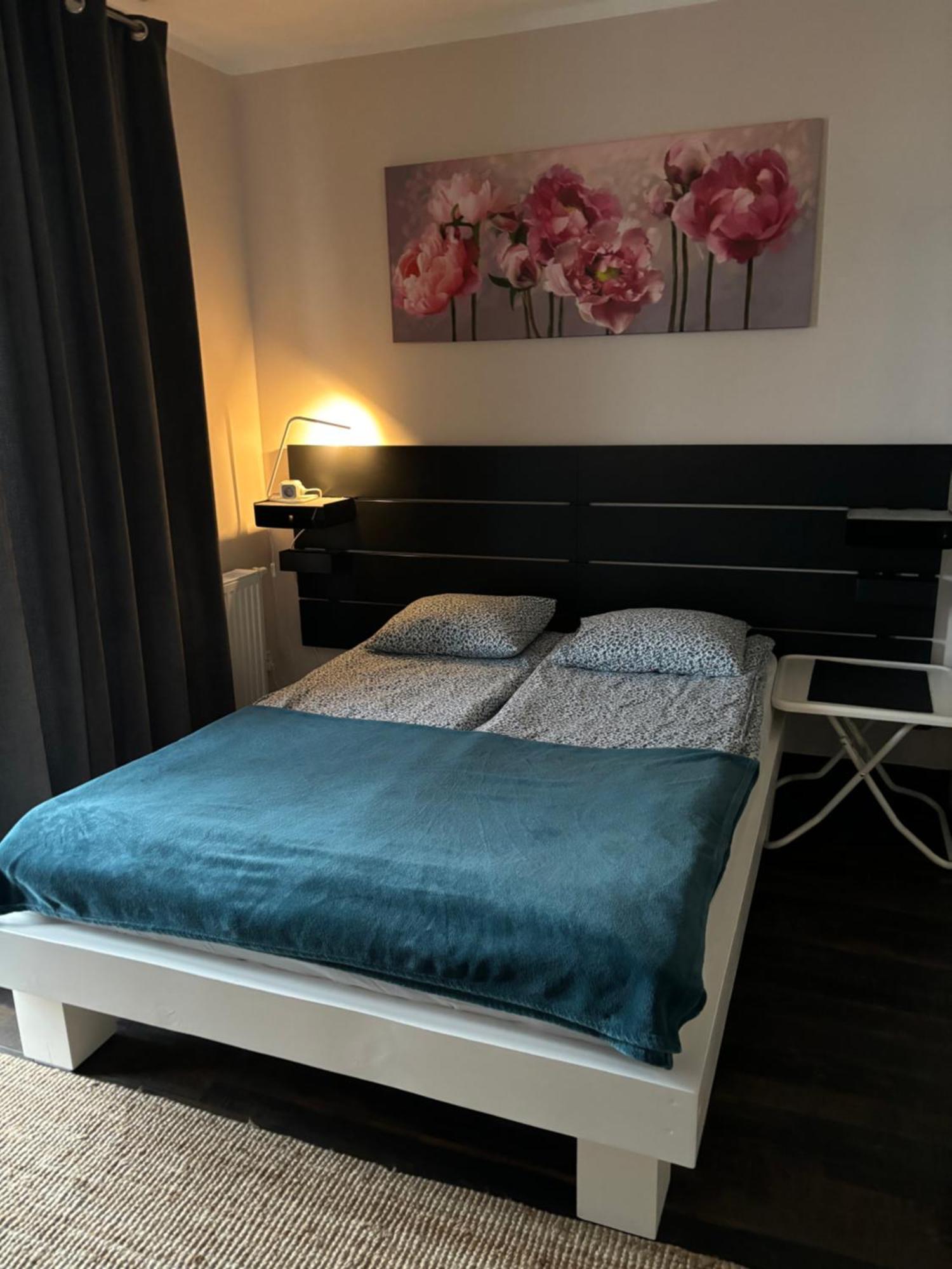 Kawalerka Na Targowej Apartment Torun Bagian luar foto