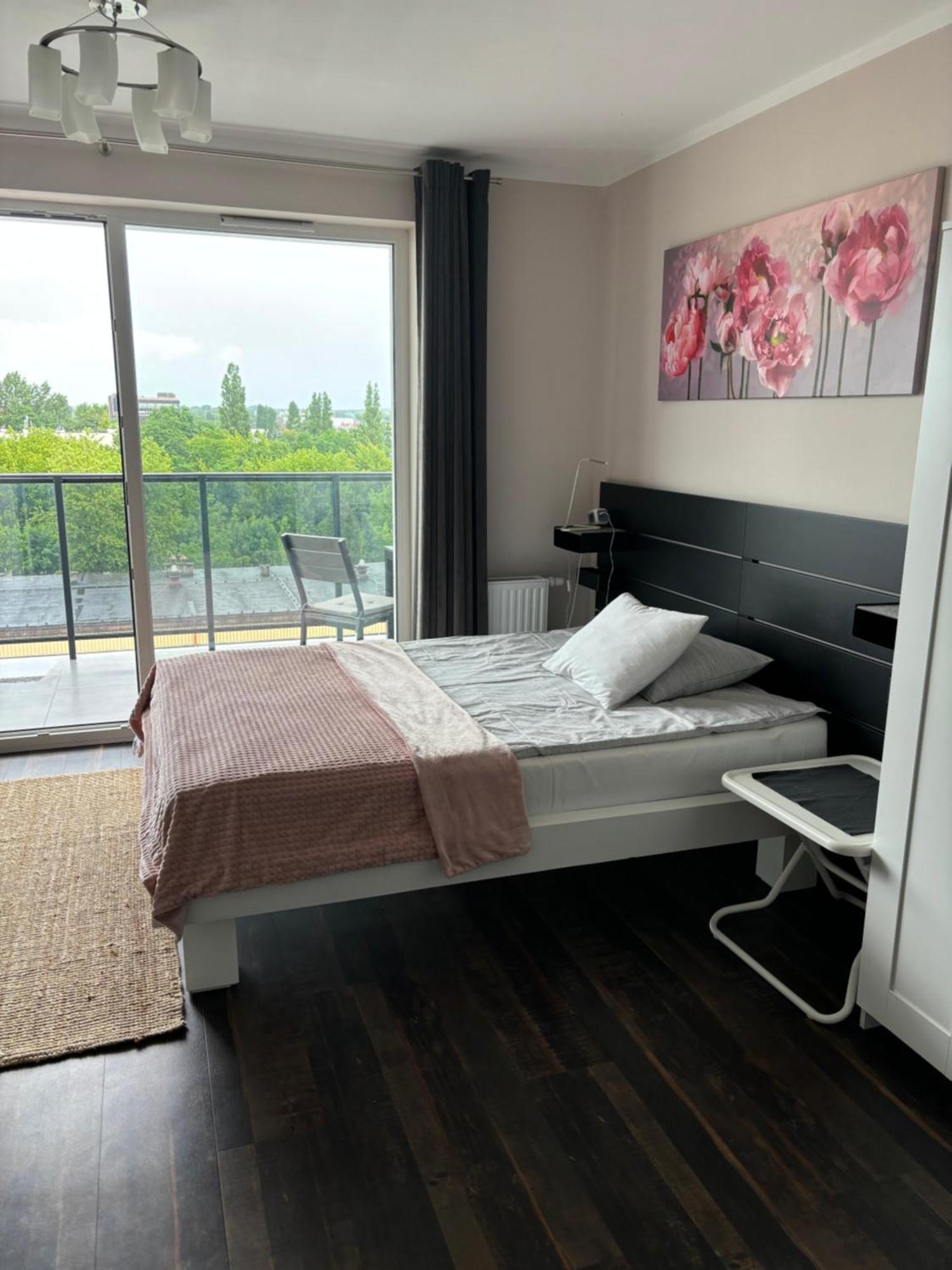 Kawalerka Na Targowej Apartment Torun Bagian luar foto